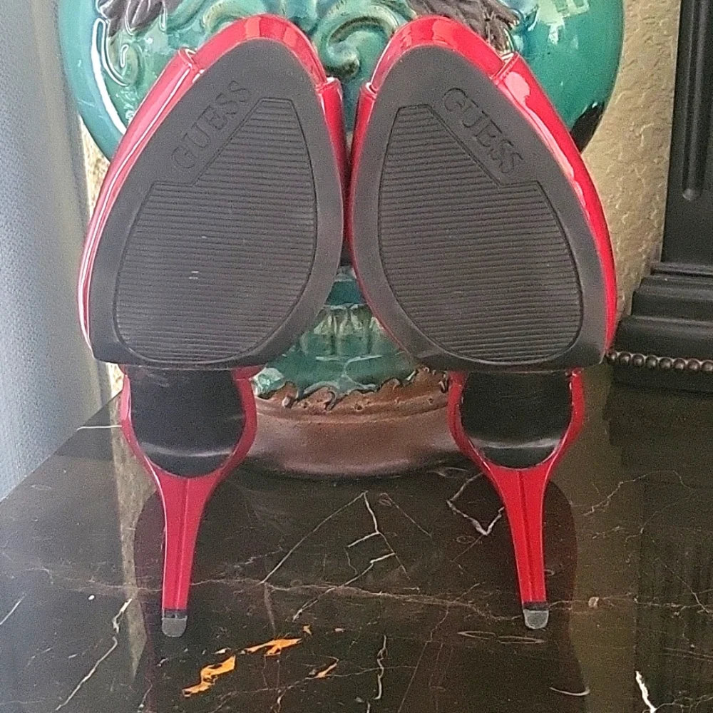 Heels 👠"GUESS" - Picture 4 of 4